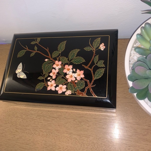 Jewelry Box - Picture 2 of 5